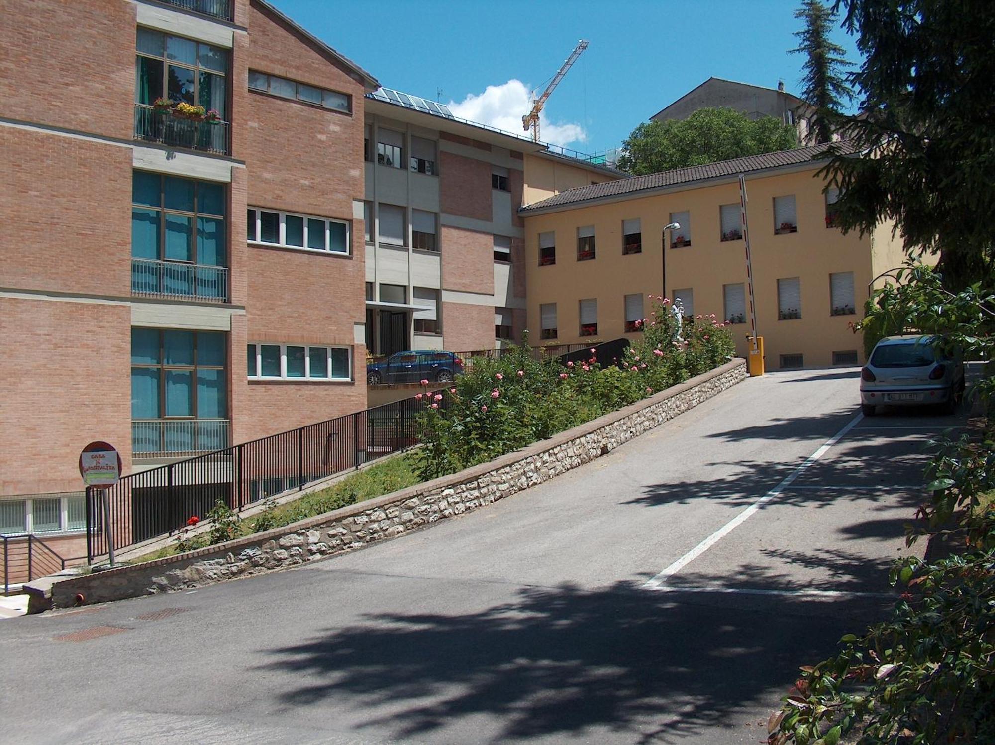 Casa Religiosa Di Ospitalità Nazareno Hotel Spoleto Exterior foto