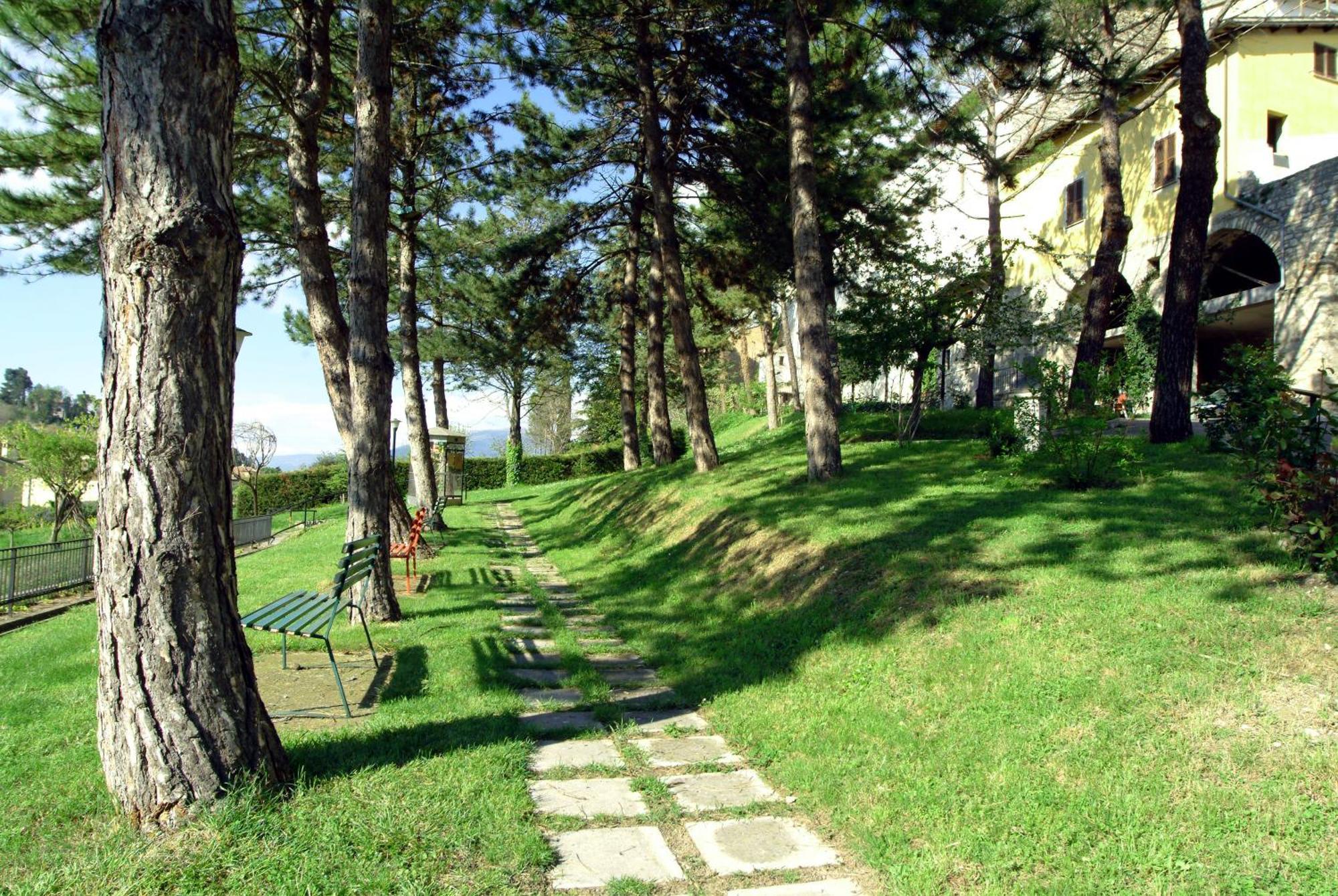 Casa Religiosa Di Ospitalità Nazareno Hotel Spoleto Exterior foto