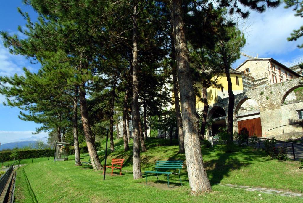 Casa Religiosa Di Ospitalità Nazareno Hotel Spoleto Exterior foto